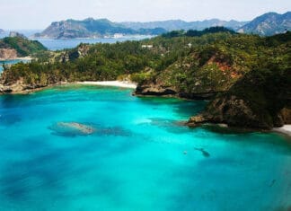 The Galapagos island that Ecuador owes the Basques, and other stories about the Basques (all of them) as told by France Bleu Isla Floreana, Galapagos