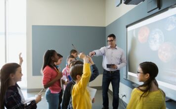 Galesek bere eskoletarako euskal irakaskuntza elebidunaren eredua egokitu du Walles school classroom Picture by the Welsh Government