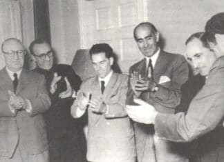 Iñaki de Azpiazu, the Basque priest who touched lives wherever he went, from the Basque Country to Argentina Conferencia de prensa (en el Plaza Hotel) (Final de la misma). De izd. a der.: Joaquín Gamboa, Iñaki Azpiazu, Andrés irujo, Basaldua y el Lehendakari Aguirre.