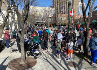 Korrika 2022, more more than 2,500 km around here. For proof, we have the Basques in Boise