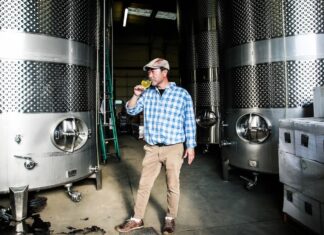 ‘The Guardian’ covers craft cider making in the US and references a Basque cider house in New York Peter Yi, owner of Brooklyn Cider House. Photograph- YCOMSPACE:Courtesy of Brooklyn Cider House