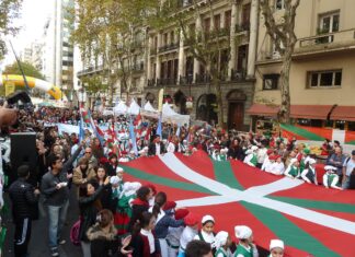 An immense source of information about Basque surnames in Argentina and the Americas Vascos en América. Celebración vasca en Buenos Aires