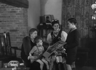 When First Lady Eleanor Roosevelt met her adopted Basque son Eleanor Roosevelt en su visita a Gran Bretaña de 1942 con sus hijos «adoptados»