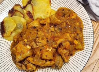 The ‘pollo al batzoki’ recipe by the “Marchioness of Parabere” El pollo al batzoki es un clásico de la cocina del País Vasco.Fuente: YouTubeAutor: Con cacharros y a lo loco