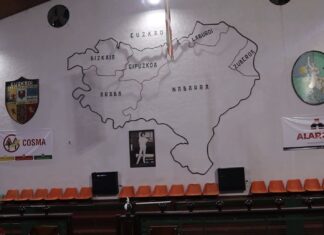 Macachín, Argentina: a Basque town 6,000 miles from “home” Pared del frontón del Centro Vasco de Macachín